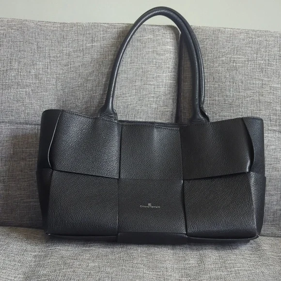 SALE - Chiara Ferretti Black Woven Leather Should Bag large - Picture 1 of 9